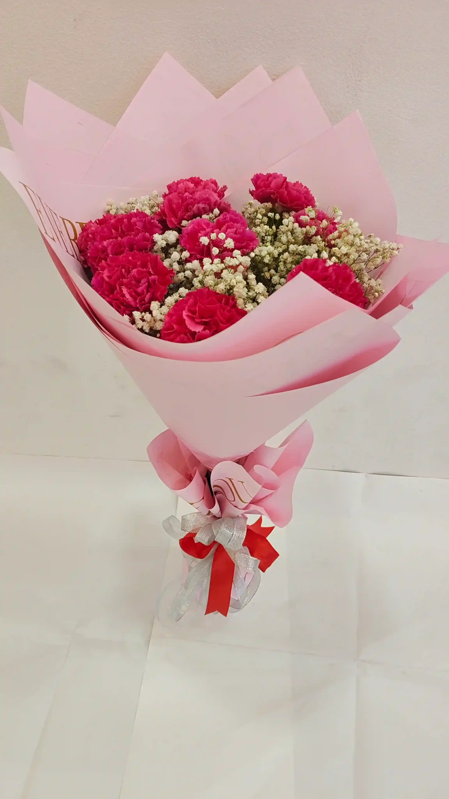 Pink carnation bouquet.AED 80 Pink carnation bouquet