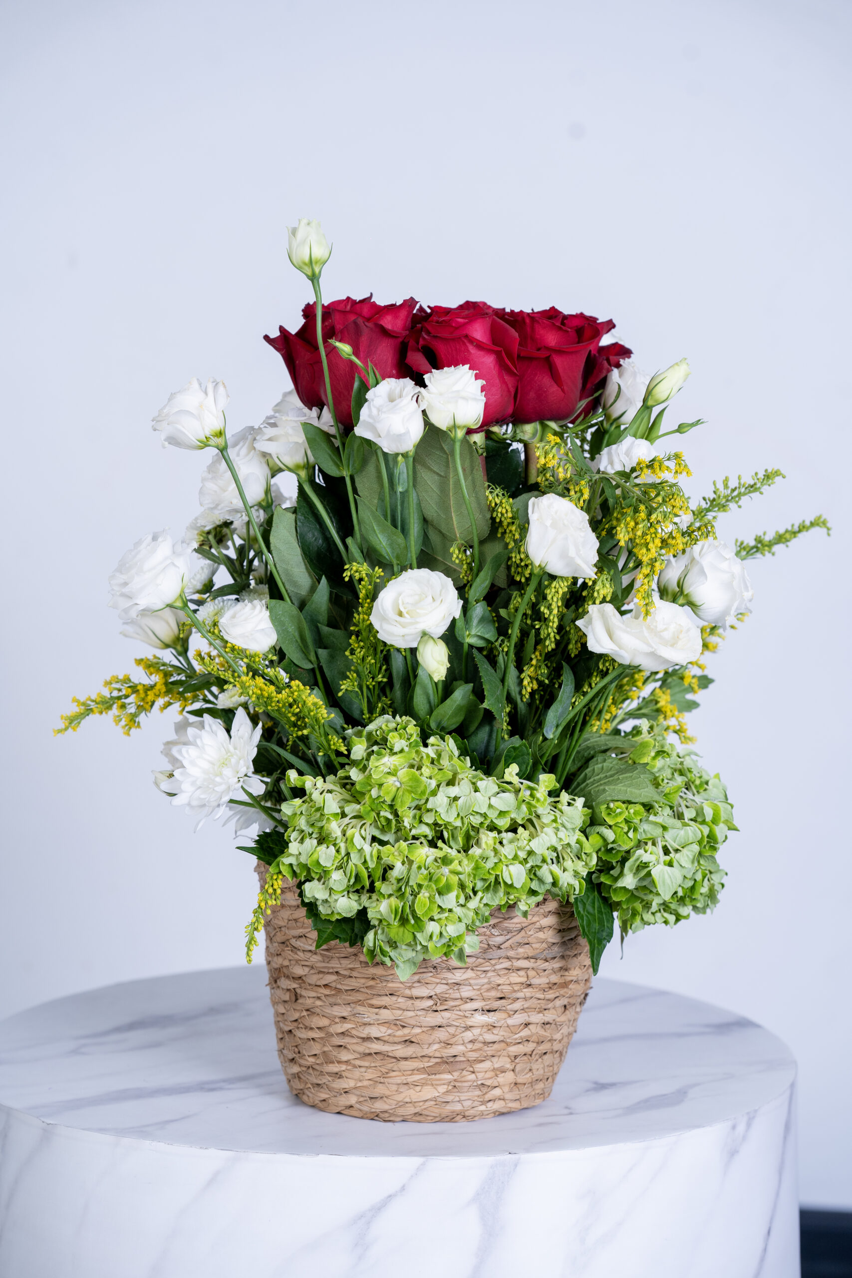 Rose red and vesiayanthus and hydrengia green basket arragement